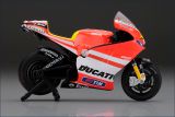 Ducati Desmosedici GP11 #46